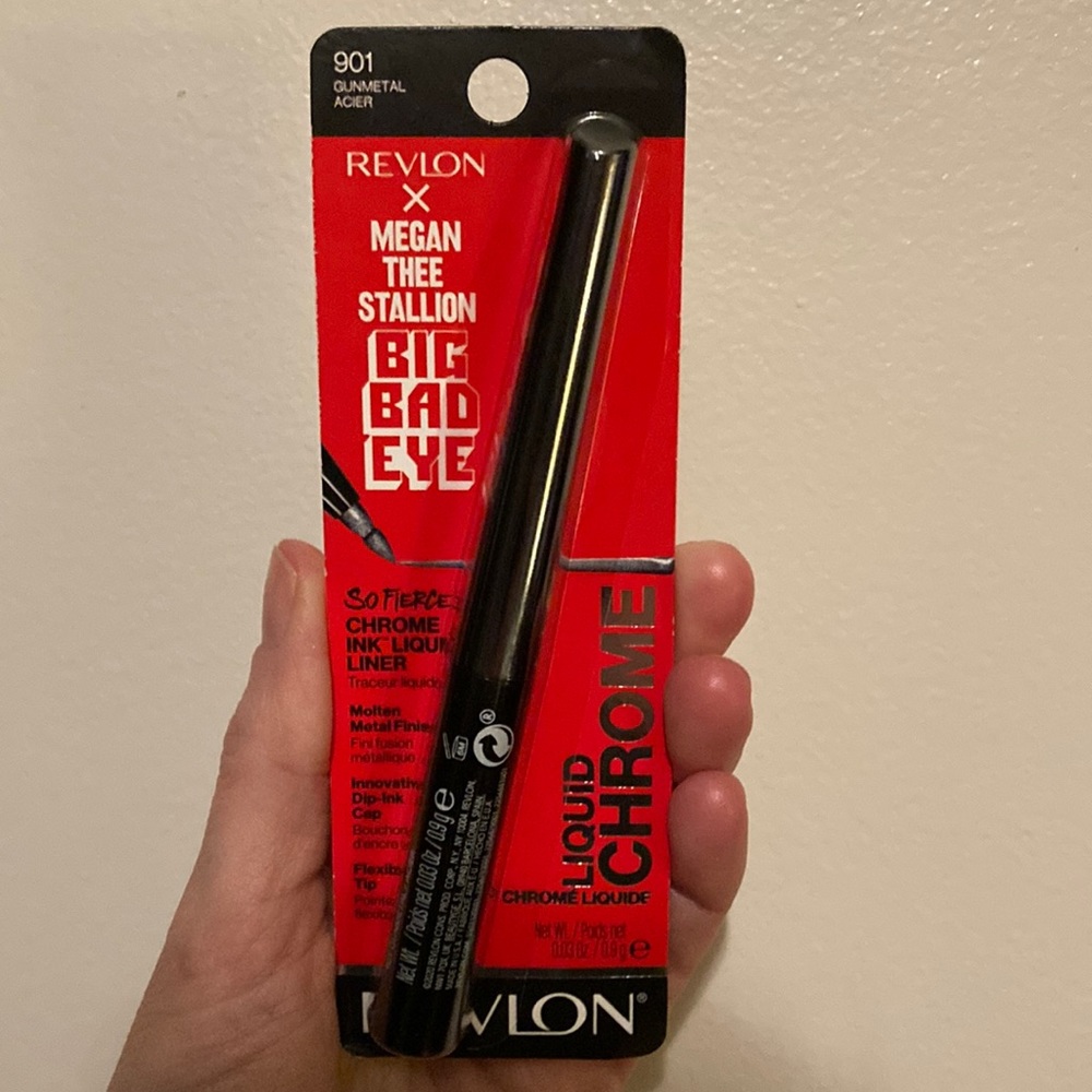 NWT REVLON Megan thee Stallion big bad eye in gunmetal (901)